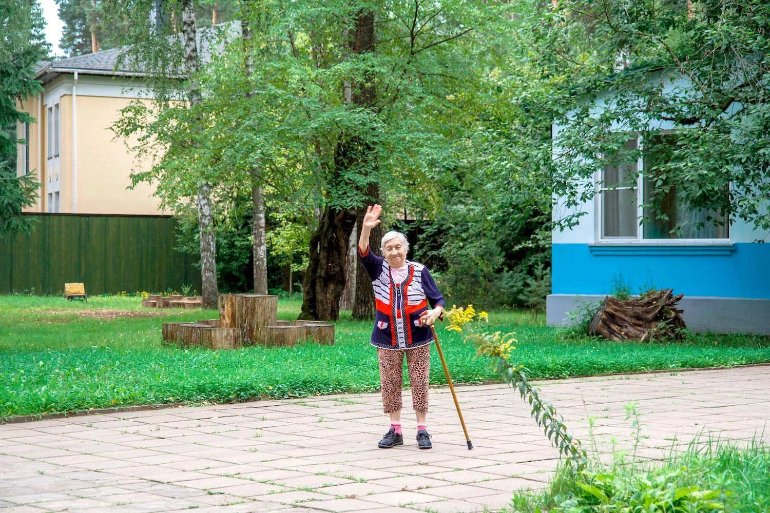 От чего появляется старческий запах